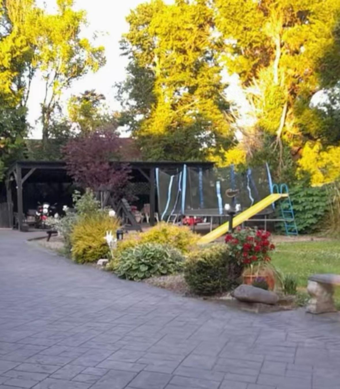 Bed and Breakfast Arch House Florencecourt Esterno foto